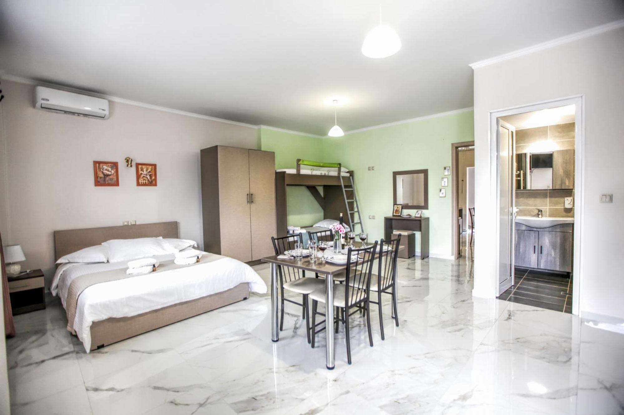 Del Sol #2 Meteora Luxurious Family Suites Kalambaka Extérieur photo