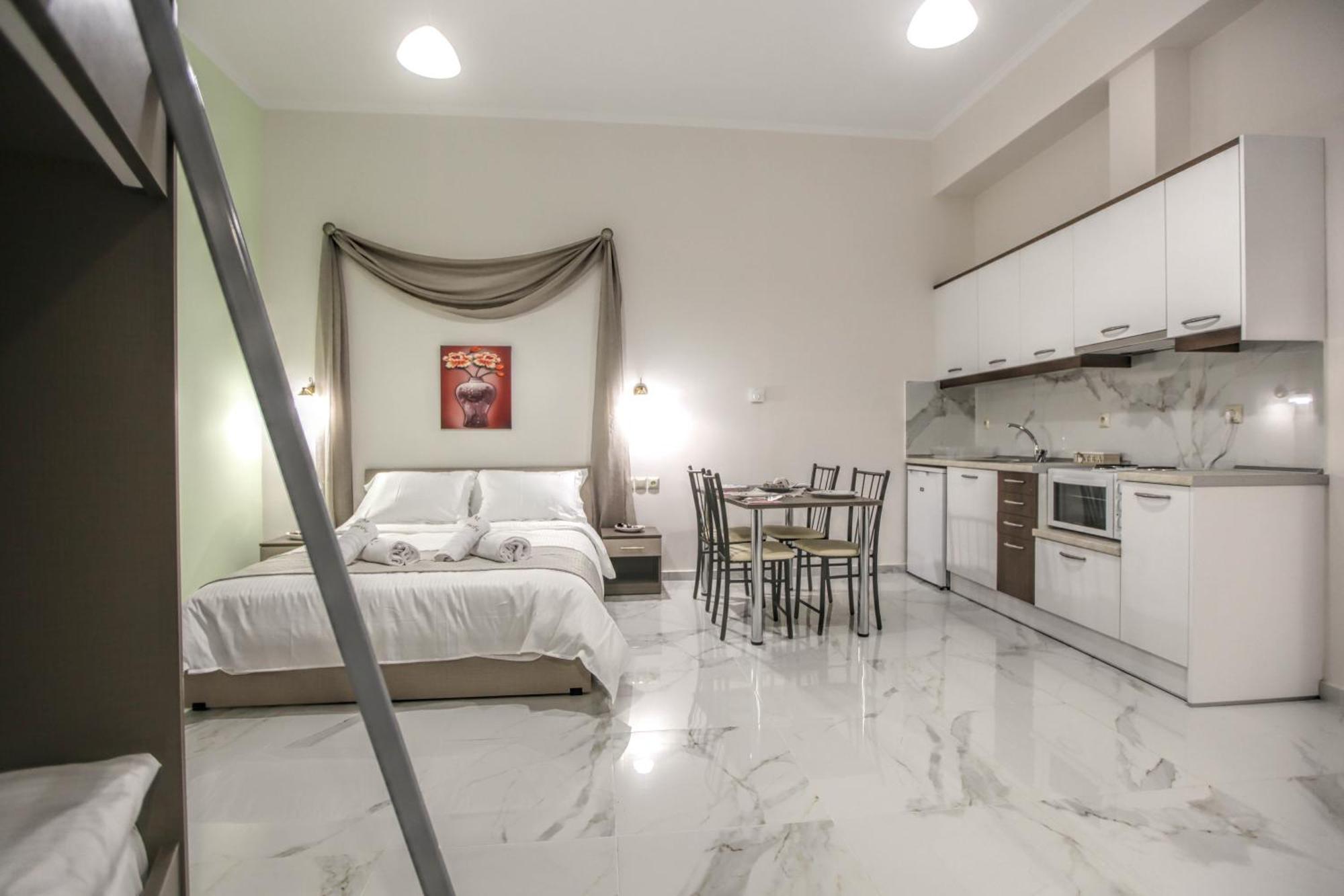 Del Sol #2 Meteora Luxurious Family Suites Kalambaka Extérieur photo